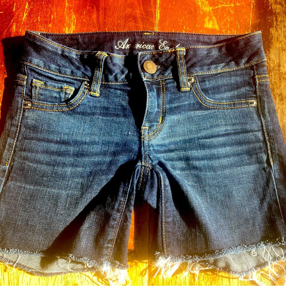 Juniors size 0 American Eagle jean shorts.